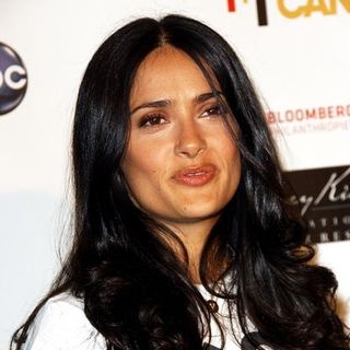 Salma Hayek; in Stand Up To Cancer - Arrivals