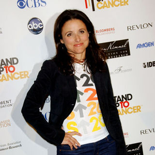 Julia Louis-Dreyfus; in Stand Up To Cancer - Arrivals