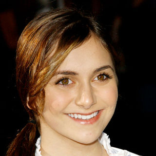 Alison Stoner; in "Twilight" Los Angeles Premiere - Arrivals