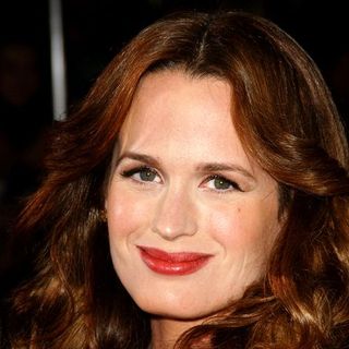 "Twilight" Los Angeles Premiere - Arrivals