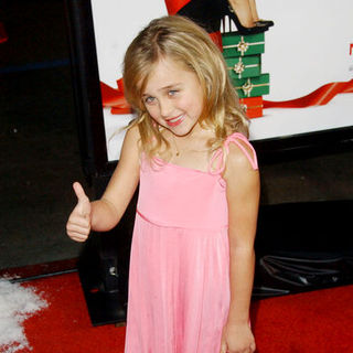 True Bella Pinci; in "Four Christmases" World Premiere - Arrivals