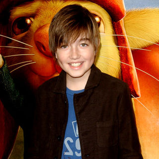 Field Cate; in "The Tale of Despereaux" World Premiere - Arrivals