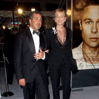 Sharon Stone; in "The Curious Case Of Benjamin Button" Los Angeles Premiere - Arrivals