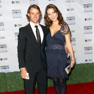 Jesse Spencer;Louise Griffiths; in 35th Annual People's Choice Awards - Arrivals