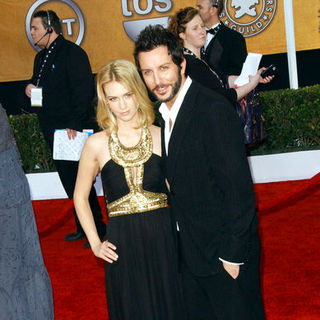 January Jones;Tommy Alastra; in 15th Annual Screen Actors Guild Awards - Arrivals