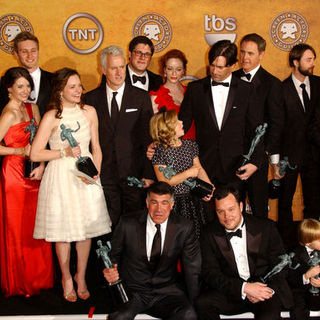 January Jones, John Slattery, Christina Hendricks, Jon Hamm, Vincent Kartheiser, Elisabeth Moss, Michael Gladis, Aaron Staton, Bryan Batt, Kiernan Shipka, Aaro in 15th Annual Screen Actors Guild Awards - Press Room