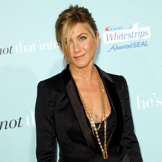 Jennifer Aniston; in "He's Just Not That Into You" World Premiere - Arrivals
