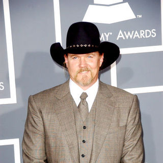 Trace Adkins; in The 51st Annual GRAMMY Awards - Arrivals