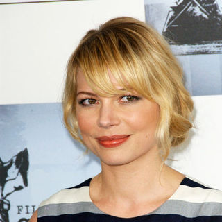 Michelle Williams in 2009 Film Independent Spirit Awards - Arrivals