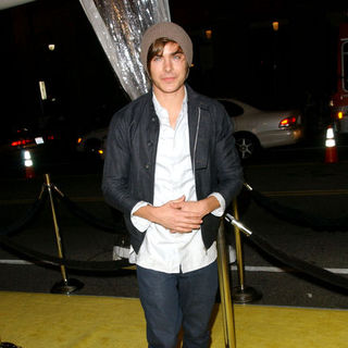 Zac Efron; in "Watchmen" U.S. Premiere - Arrivals