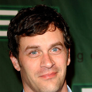 Tom Everett Scott; in 'ER' Finale Party - Arrivals
