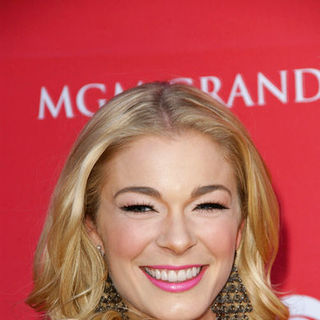 LeAnn Rimes in 44th Annual Academy Of Country Music Awards - Arrivals