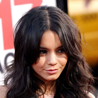 Vanessa Hudgens; in "17 Again" Los Angeles Premiere - Arrivals