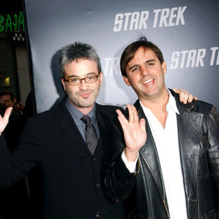 Alex Kurtzman, Roberto Orci in "Star Trek" Los Angeles Premiere - Arrivals