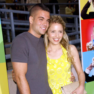 Dianna Agron;Mark Salling; in "Glee" Los Angeles Premiere Event - Arrivals