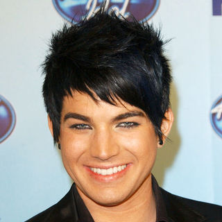 Adam Lambert; in 2009 American Idol Finale - Press Room