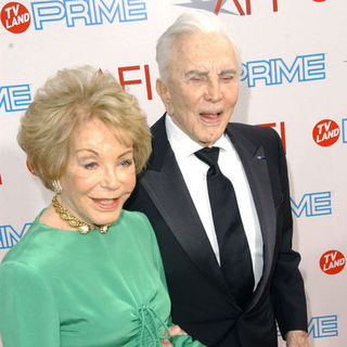 Kirk Douglas;Anne Buydens; in 37th Annual AFI Lifetime Achievement Awards - Arrivals