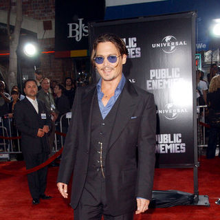 Johnny Depp in 2009 Los Angeles Film Festival - "Public Enemies" Premiere - Arrivals