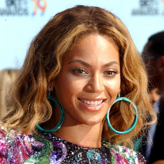 Beyonce Knowles; in 2009 BET Awards - Arrivals