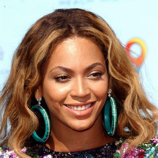Beyonce Knowles; in 2009 BET Awards - Arrivals