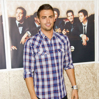Jonathan Bennett; in HBO's "Entourage" Season 6 Los Angeles Premiere - Arrivals