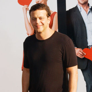 Aaron Zigman; in "The Ugly Truth" Los Angeles Premiere - Arrivals