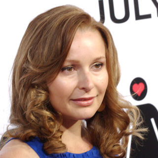 Elle Travis; in "The Ugly Truth" Los Angeles Premiere - Arrivals