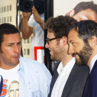 Adam Sandler, Seth Rogen, Judd Apatow in "Funny People" Los Angeles Premiere - Arrivals