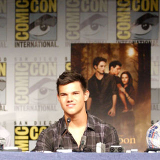 Robert Pattinson;Kristen Stewart;Taylor Lautner; in 2009 Comic Con International - Day 1