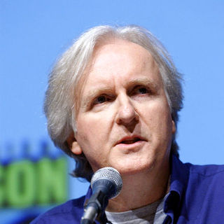 James Cameron; in 2009 Comic Con International - Day 1
