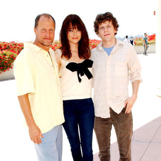 Woody Harrelson, Emma Stone, Jesse Eisenberg in 2009 Comic Con International - Day 3