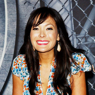 Lindsay Price; in 2009 Comic Con International - Day 3