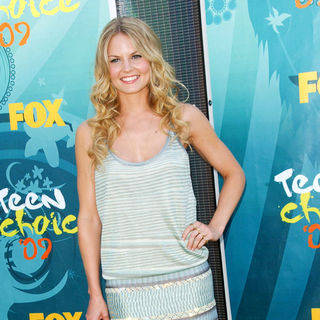 Jennifer Morrison; in 2009 Teen Choice Awards - Arrivals