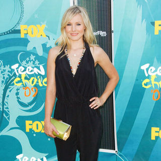 Kristen Bell; in 2009 Teen Choice Awards - Arrivals