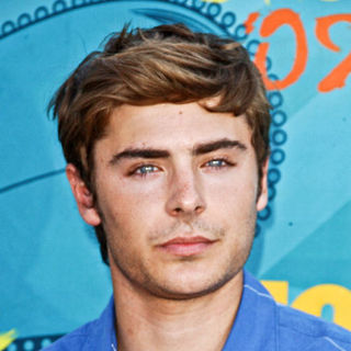 Zac Efron; in 2009 Teen Choice Awards - Arrivals