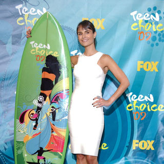 Jordana Brewster; in 2009 Teen Choice Awards - Press Room