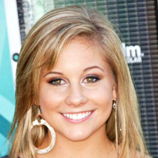 Shawn Johnson in 2009 Teen Choice Awards - Arrivals