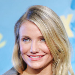 Cameron Diaz; in 2009 Teen Choice Awards - Press Room