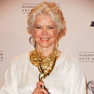 Ellen Burstyn in 61st Annual Primetime Creative Arts Emmy Awards - Press Room