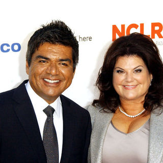 George Lopez;Ann Serrano; in 2009 NCLR ALMA Awards - Arrivals