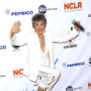 2009 NCLR ALMA Awards - Arrivals