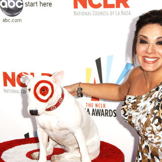 Jill-Michele Melean; in 2009 NCLR ALMA Awards - Arrivals