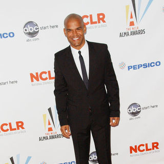 Amaury Nolasco; in 2009 NCLR ALMA Awards - Arrivals