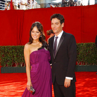 Lindsay Price;Josh Radnor; in The 61st Annual Primetime Emmy Awards - Arrivals