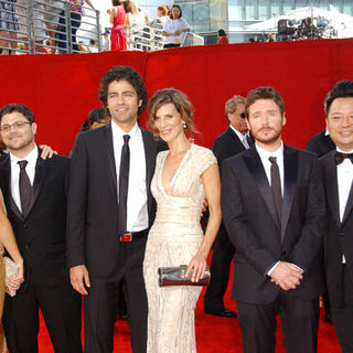 Jamie-Lynn Sigler, Jerry Ferrara, Adrian Grenier, Perrey Reeves, Kevin Connolly, Rex Lee in The 61st Annual Primetime Emmy Awards - Arrivals