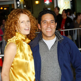Oscar Nunez;Carla Nunez; in "Couples Retreat" Los Angeles Premiere - Arrivals