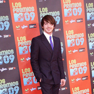 Drake Bell in 2009 MTV Latin VMAs - Arrivals