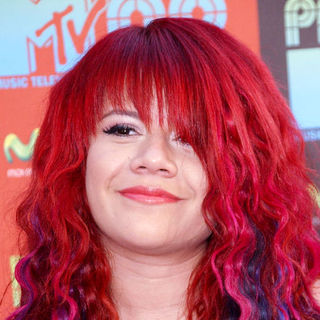 Allison Iraheta; in 2009 MTV Latin VMAs - Arrivals