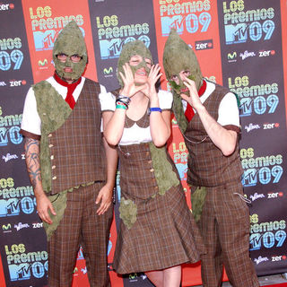 Austin TV; in 2009 MTV Latin VMAs - Arrivals