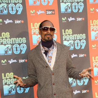 Snoop Dogg in 2009 MTV Latin VMAs - Arrivals